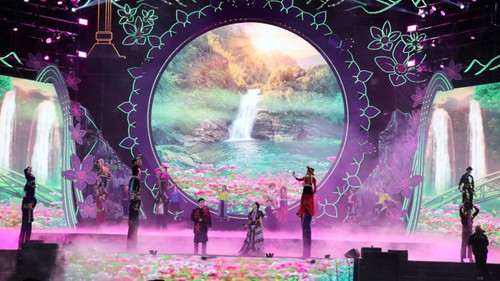 Khai mạc lễ hội hoa Tam giác mạch và vinh danh du lịch tỉnh Tuyên Quang