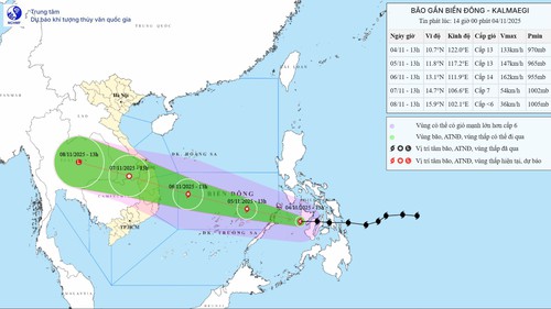 Bão KALMAEGI tiếp tục đổi hướng, di chuyển vào Biển Đông trong ngày 5/11