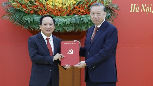 Đồng chí Trịnh Văn Quyết giữ chức Trưởng Ban Tuyên giáo và Dân vận Trung ương