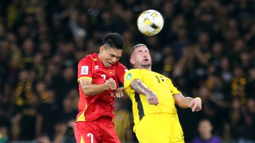 Bình luận viên Quang Huy: 'Nín thở chờ phán quyết của AFC với bóng đá Malaysia'