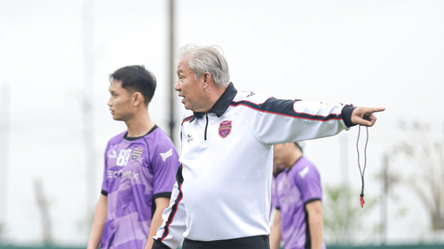 HLV Đặng Trần Chỉnh 'chữa lành' cho Becamex TPHCM