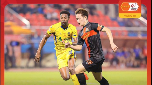 Đội bóng của Hoàng Đức bay cao với chiến thắng thứ 7 ở V-League