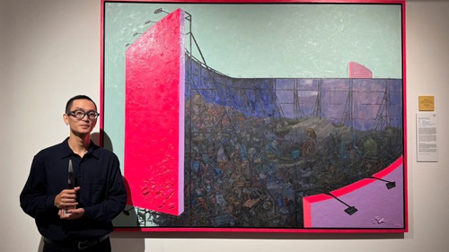 Họa sĩ Vũ Hoàng: Giải Vàng UOB và tiếng nói của hiện thực đô thị