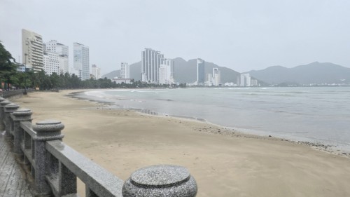 Khánh Hòa tạm ngừng các hoạt động tour, tuyến tham quan du lịch trước bão số 13