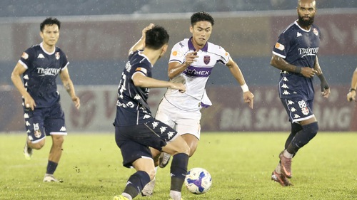 HLV Kim Sang Sik tạo bất ngờ cho Tiến Linh ở đội tuyển Việt Nam