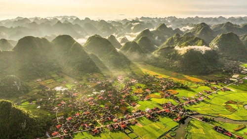 Vì một miền quê đáng sống: "Chuyện một miền quê sống cùng đất trời…"