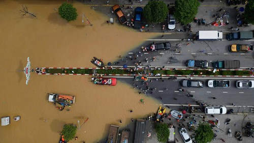 Họp báo Chính phủ thường kỳ: Xây dựng kịch bản ứng phó từ sớm, từ xa, giảm tối đa thiệt hại do thiên tai
