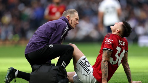 Ác mộng cho MU: Bom tấn 74 triệu bảng dính chấn thương đầu gối nghiêm trọng