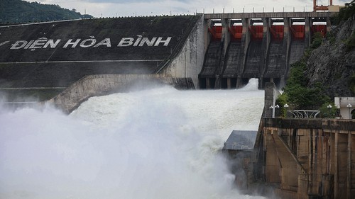 Thủy điện Hòa Bình mở một cửa xả đáy vào lúc 18h ngày 9/11