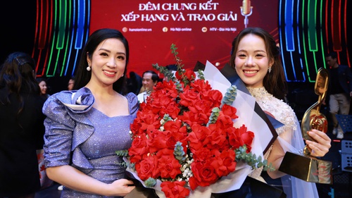 Chung kết "Tiếng hát Hà Nội": Học trò của NSƯT Phương Nga giành ngôi Quán quân