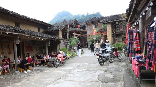 Vì một miền quê đáng sống: Lô Lô Chải - Từ gian khó đến "làng du lịch tốt nhất thế giới"