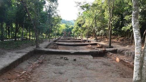 Phát hiện con đường cổ, niên đại hàng nghìn năm tại Di sản Mỹ Sơn