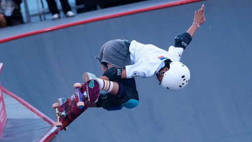 ‘Thần đồng’ 11 tuổi người Philippines đi vào lịch sử khi vượt qua 9 đối thủ để giành HCV SEA Games 2025