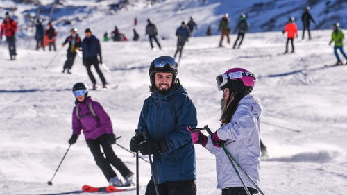 Các khu trượt tuyết Pháp kín chỗ dịp Giáng sinh và Năm mới