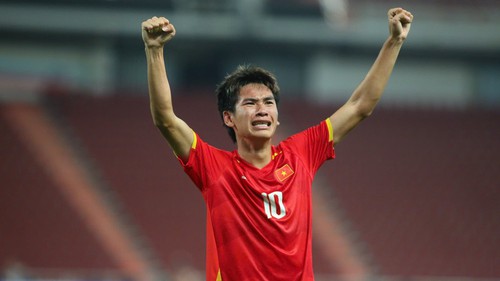 Từ tài năng trẻ V-League, Văn Thuận trở thành ‘quân bài trong tay áo’ của HLV Kim Sang Sik ở SEA Games 2025