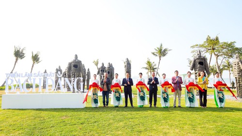 Trưng bày tổ hợp nghệ thuật công cộng quy mô lớn về Chiến thắng Bạch Đằng