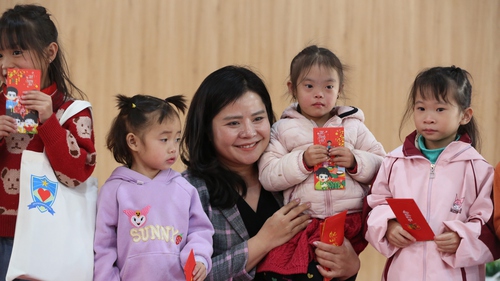 Từ cổng trường đến sân khấu: Hành trình là chính mình