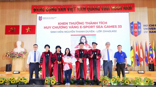 Nữ sinh Việt Nam giành HCV SEA Games 2025 nhận thưởng nóng hơn 70 triệu đồng và điện thoại xịn