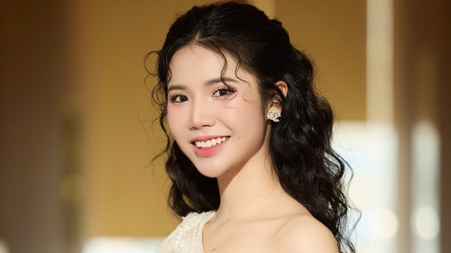 Nguyễn Phương Anh: Từ Quán quân Tiếng hát Hà Nội 2025 đến khát vọng chinh phục đỉnh cao thính phòng