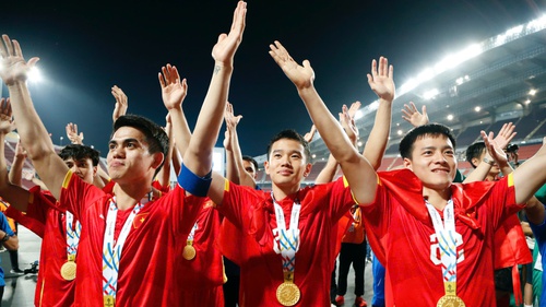 'Cuộc chiến' thế hệ ở Quả bóng vàng Việt Nam 2025