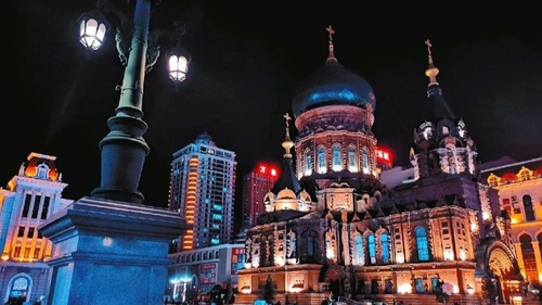 Cáp Nhĩ Tân, nơi mùa đông đi qua những mái vòm Nga