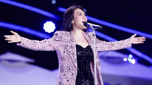 "Chuyện để dành" của Mỹ Tâm vươn lên Top 1 YouTube Trending