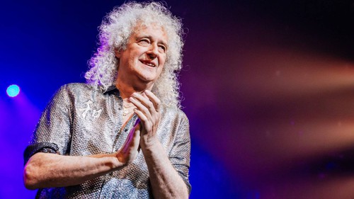 Queen tung ca khúc Giáng sinh chưa từng được phát hành