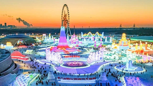 Băng đăng Cáp Nhĩ Tân, khoảnh khắc thành phố chuyển động trong đêm lạnh