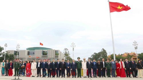 Các điển hình học tập và làm theo tư tưởng, đạo đức, phong cách Hồ Chí Minh báo công dâng Bác