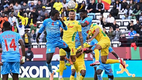 Trọng tài 'không biết làm gì' vì sự cố VAR ở giải vô địch châu Phi