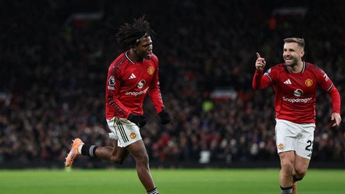 MU thắng Newcastle bằng siêu phẩm của một hậu vệ