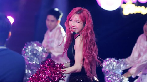 Trang Pháp hạnh phúc khi thực hiện ước mơ từ thuở bé