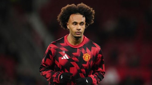 Hợp đồng lớn đầu tiên của MU trong kỷ nguyên Sir Jim Ratcliffe đồng ý tới Roma