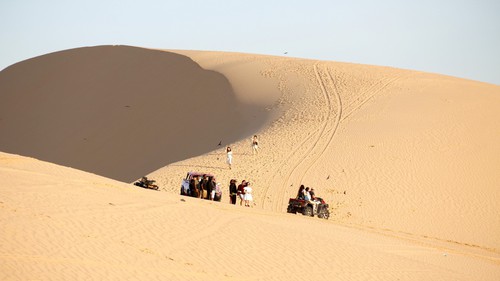 Đến Lâm Đồng chiêm ngưỡng vẻ đẹp độc đáo của "tiểu sa mạc Sahara"