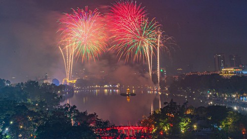 Hà Nội "bùng nổ" chuỗi sự kiện du lịch chào Tết 2026