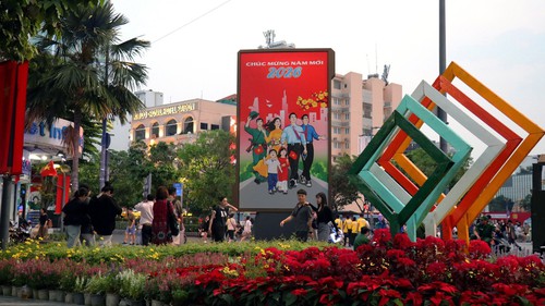 Chào năm mới 2026: Không khí rộn ràng ngập tràn Thành phố Hồ Chí Minh​