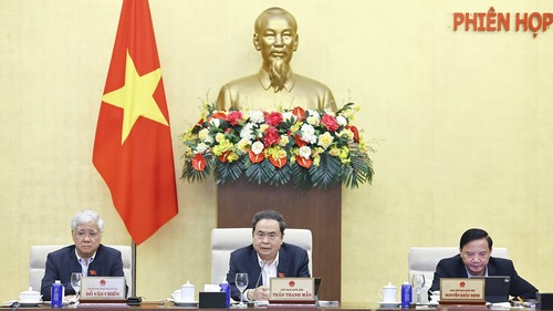 Phiên họp thứ 52, Ủy ban Thường vụ Quốc hội: Khơi thông điểm nghẽn, tạo cơ chế đặc thù thực hiện dự án quan trọng tại Thủ đô