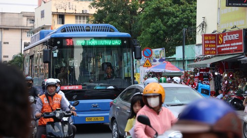 TP HCM: Giao thông đường bộ gây ô nhiễm, bụi mịn vượt chuẩn nhiều lần