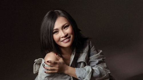 Một ca khúc cũ lọt vào "tâm bão" thẩm mỹ của năm