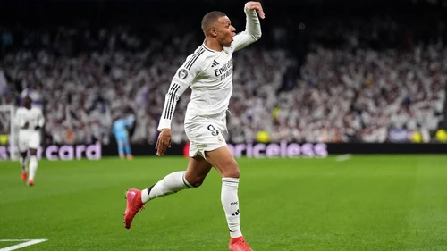 BÌNH LUẬN: Real Madrid hay vượt mọi thiên hà và Mbappe là tinh tú lớn nhất