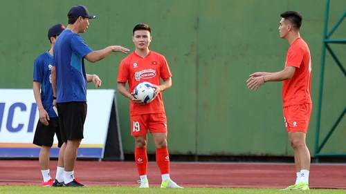 Tiến Linh nỗ lực vì Xuân Son