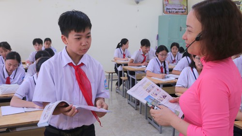 Chào tuần mới: Từ "cột mốc" miễn học phí