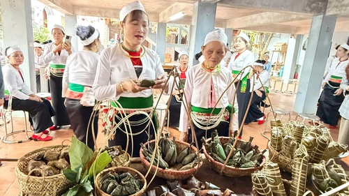 Khám phá Ba Vì: Đặc sắc văn hóa Mường trong từng điệu múa, hương vị ẩm thực 