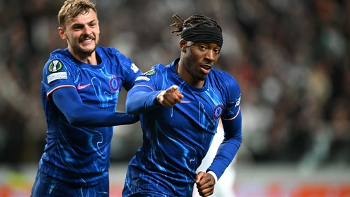 Chelsea đại thắng đối thủ Ba Lan, đặt một chân vào bán kết Conference League