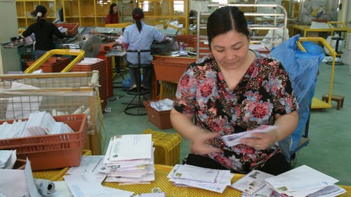 Cuộc sống sau ống kính: Những cánh thư bay