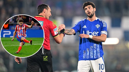 Cú đá hai chạm của Alvarez xuất hiện ở Serie A, gây tranh cãi nảy lửa
