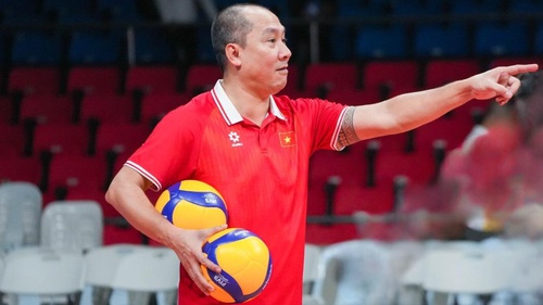 Chủ công Tú Linh thừa nhận sự thật sau khi phẫu thuật chấn thương, chờ đợi phép thử của HLV Tuấn Kiệt