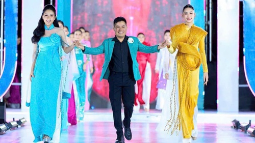 NTK Lý Minh Tuấn và hành trình gắn bó với áo dài 