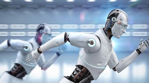 Trung Quốc tổ chức cuộc đua bán marathon đầu tiên giữa robot và con người