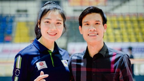Tin nóng thể thao sáng 20/4: Hoa khôi bóng chuyền Phạm Thị Yến tiết lộ bí mật về bạn đời